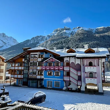 Cèsa Planber Mountain View Canazei